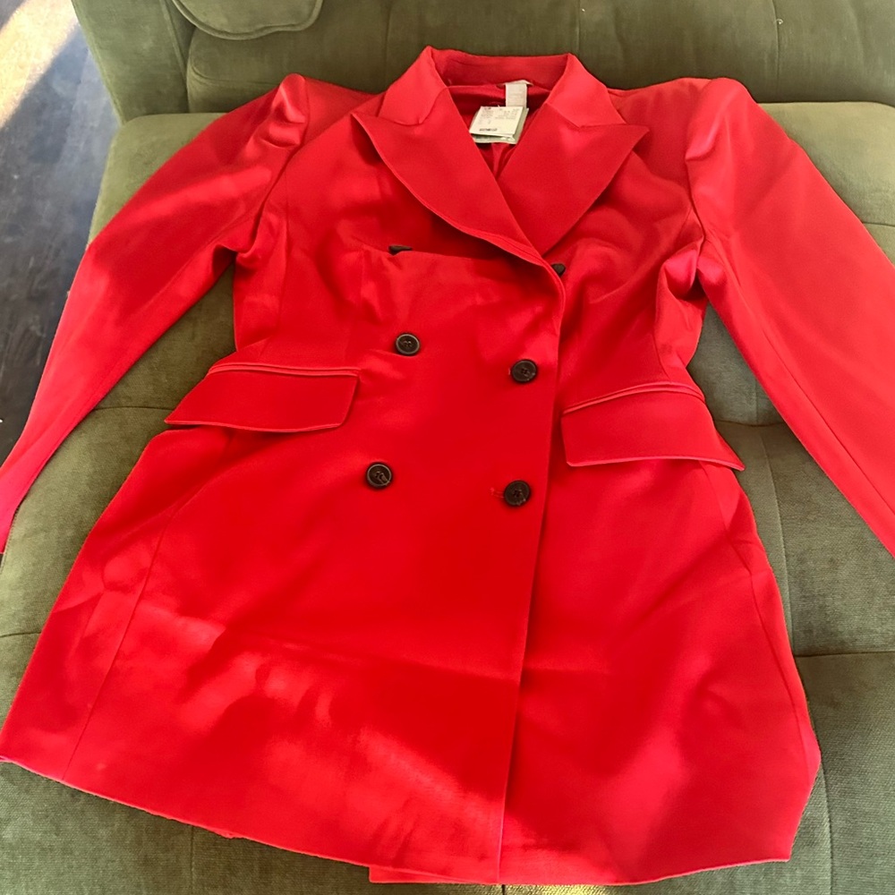 NEW WITH TAGS 🏷️ Zara Double-Breasted Red Blazer – Size Large